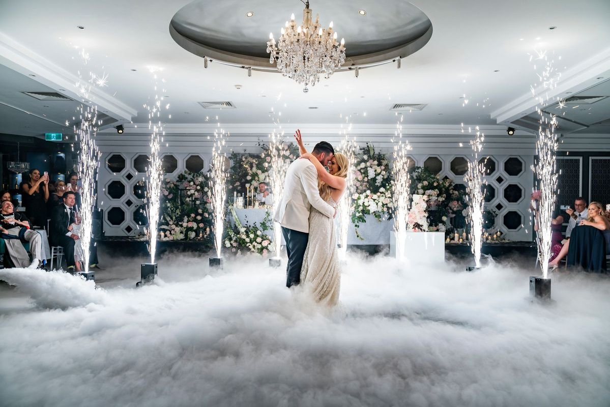 WEDDING ATMOSPHERE