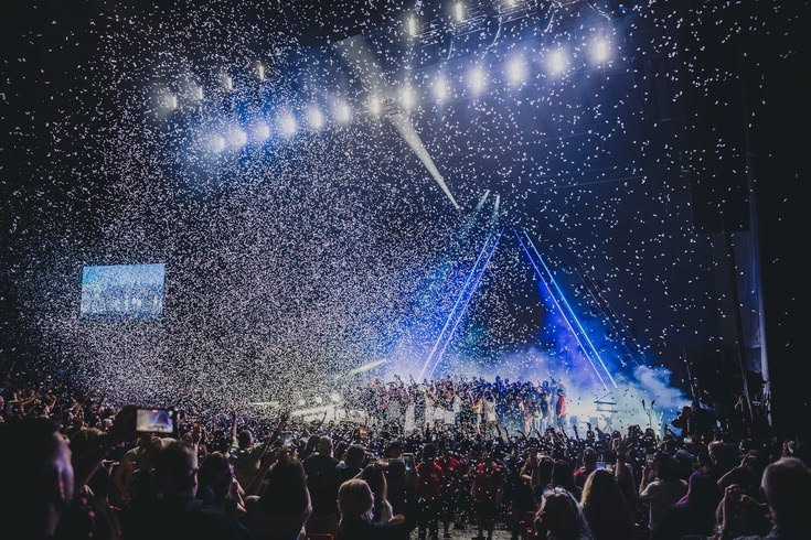 CONCERT FINALE & SPECIAL MOMENTS