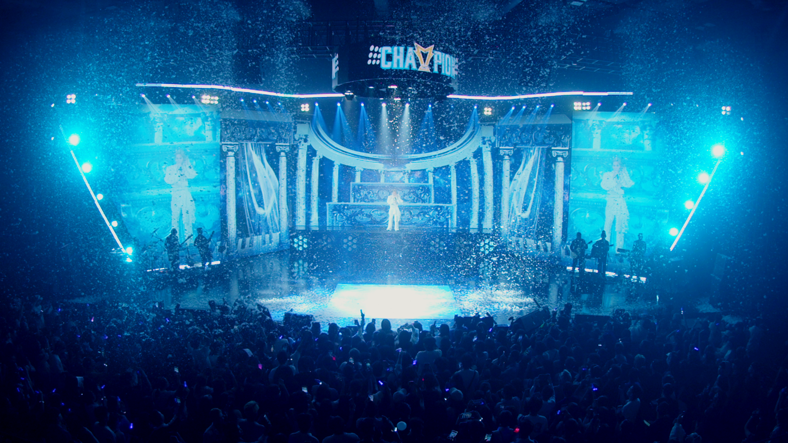 Concert Visual Enhancement Concepts: Creating Stronger Stage Atmosphere for Live Events